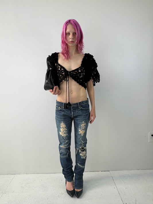 distressed slim jeans
